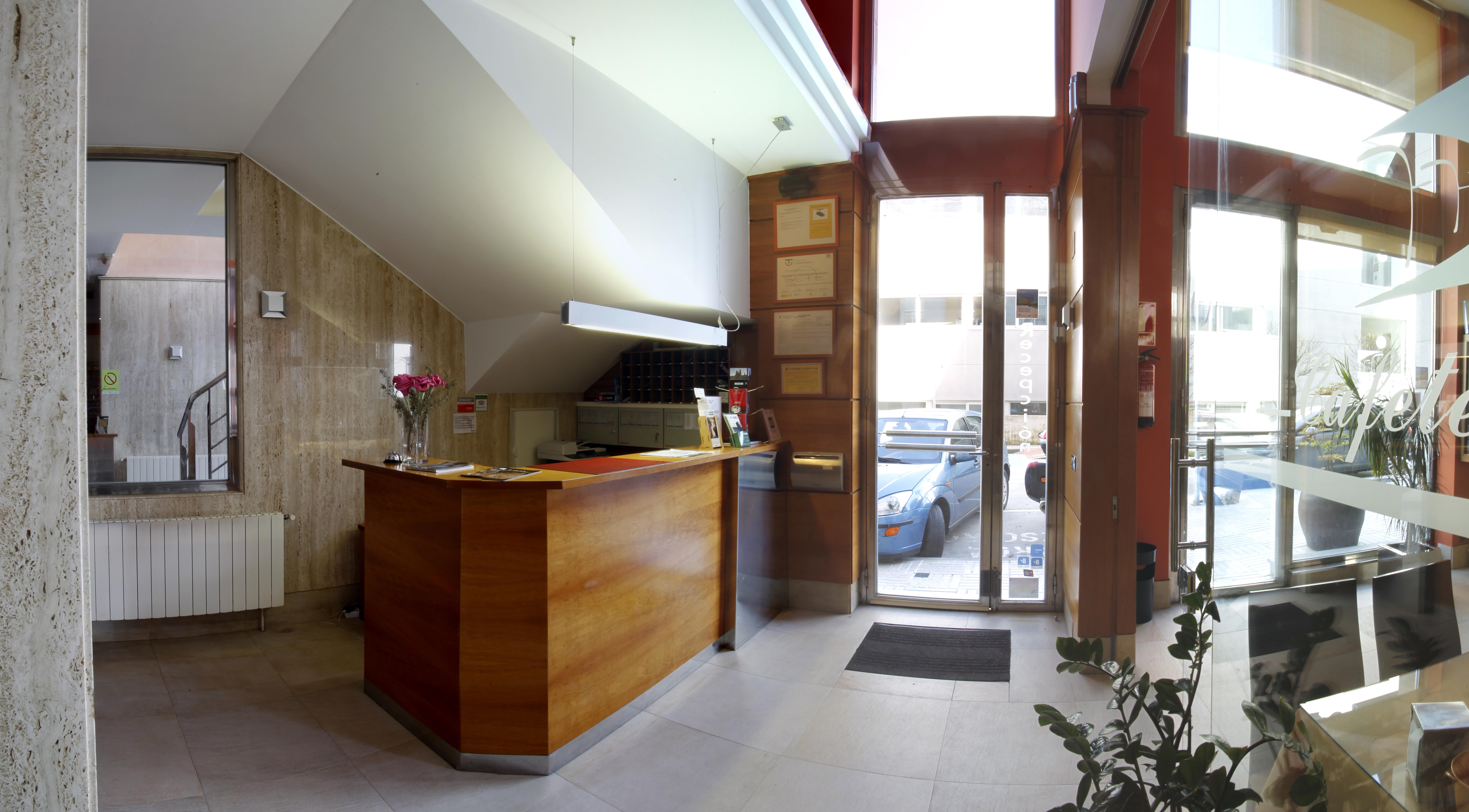 Hotel Apartamentos Ciudad De Lugo Dış mekan fotoğraf