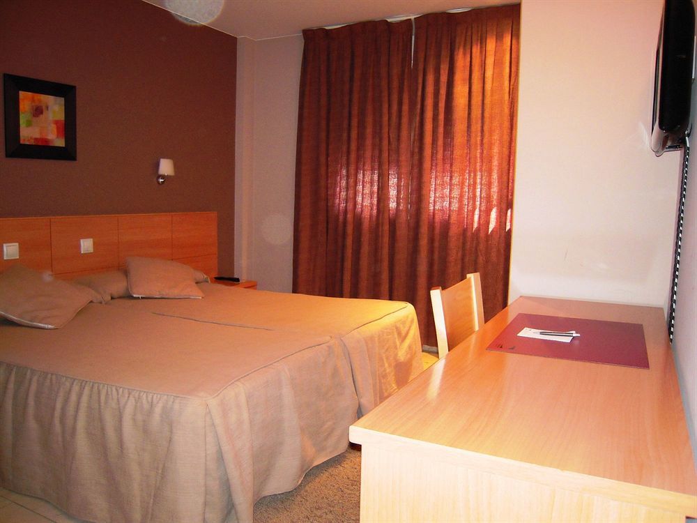 Hotel Apartamentos Ciudad De Lugo Dış mekan fotoğraf
